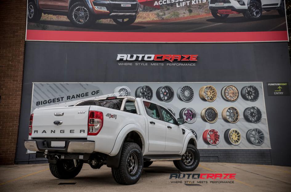 FORD-RANGER-TROPHY-MATTE-ANTHRACITE-WITH-BLACK-RING